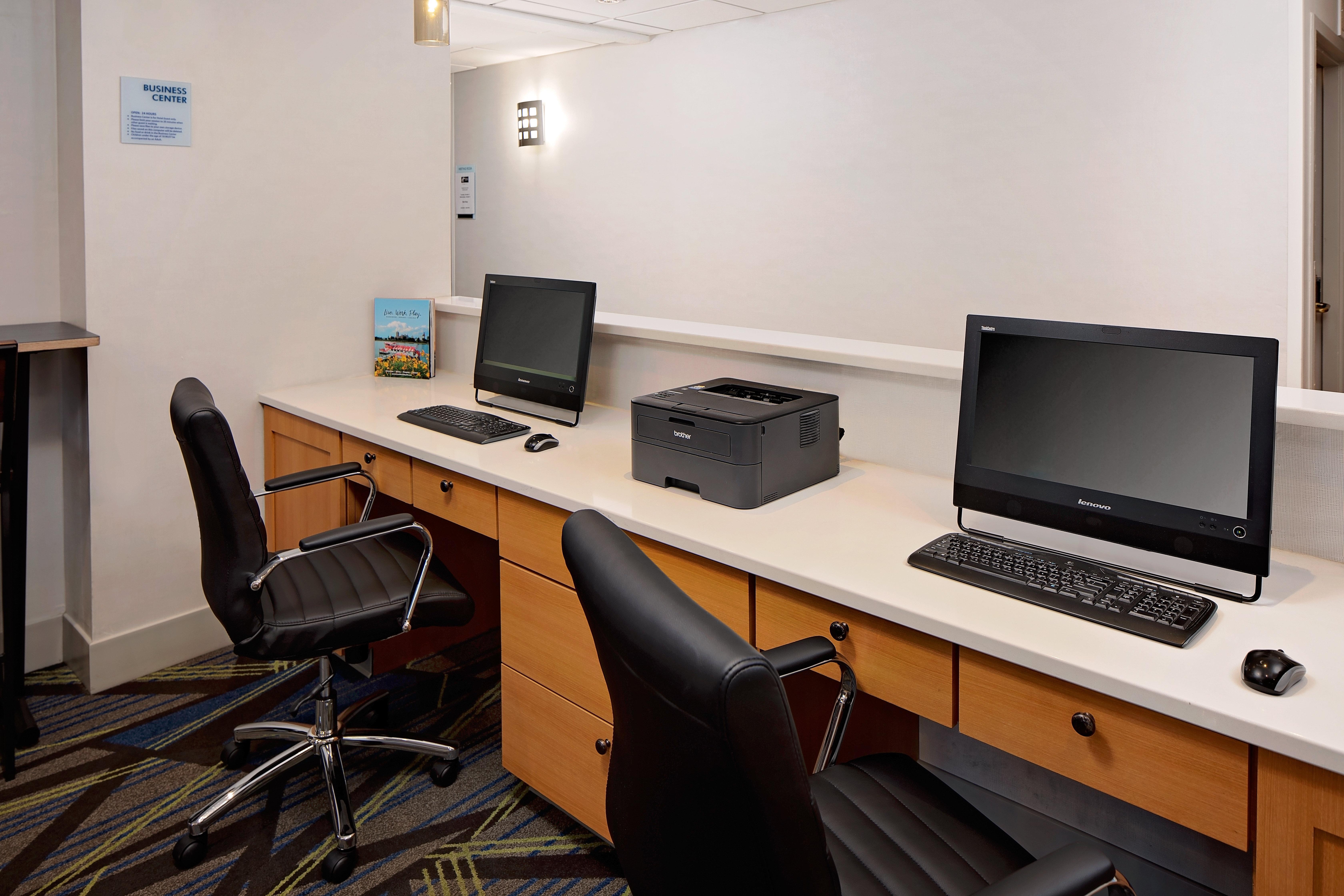 Express East By Ihg 3* Harrisburg