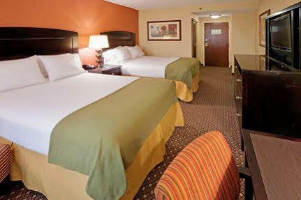 Express East By Ihg 3* Harrisburg